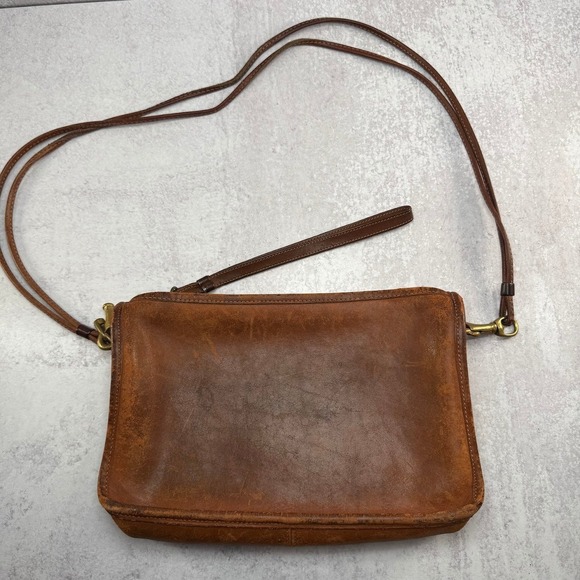 Coach Handbags - Vintage 1970s Coach Leatherware Leather Convertible Bag British Tan Made in USA